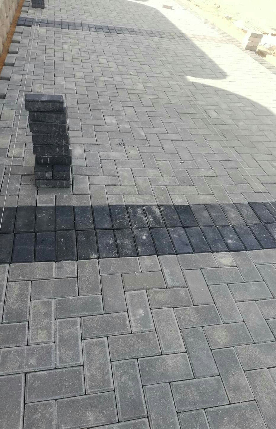 توريدات وتركيب انترلوك ناعم وخشن بسعر المصنع