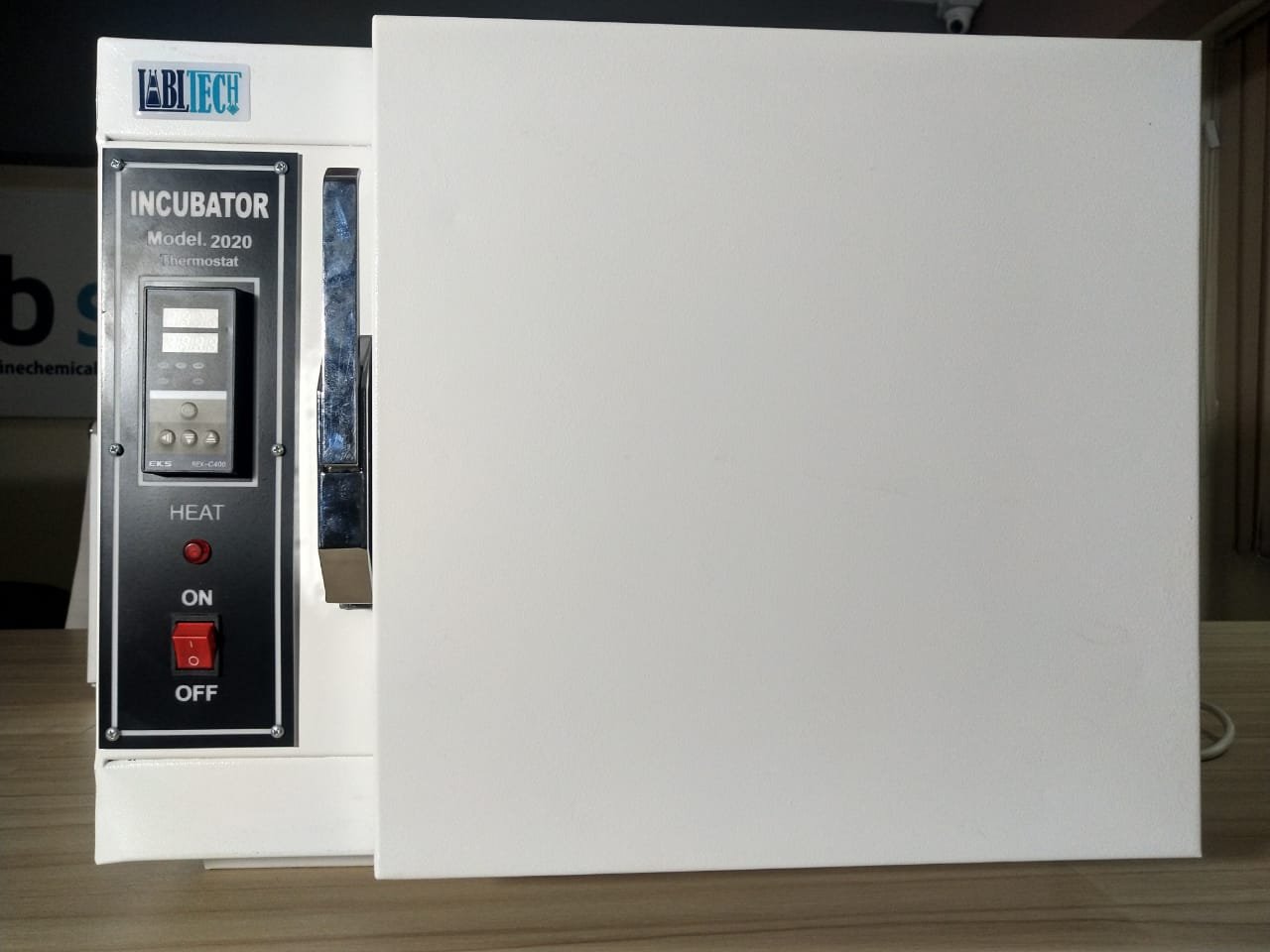 توريد وتصدير حضان معملى 20 لتر من شركة لاب سبلاي