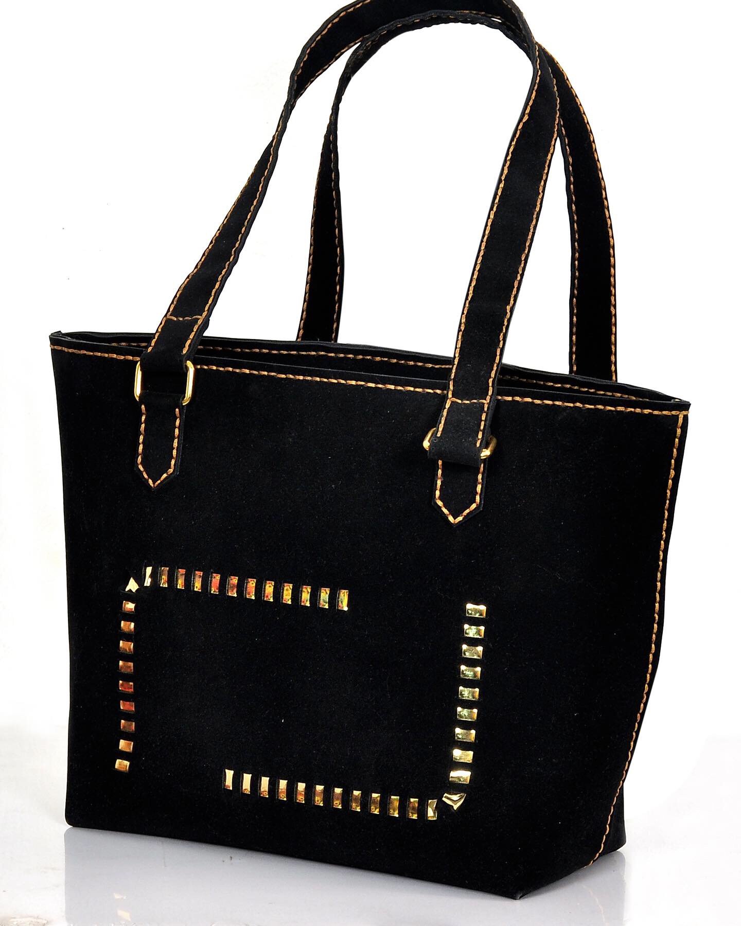 شنطه يد نسائي صناعه يدوي بملبس قطيفه